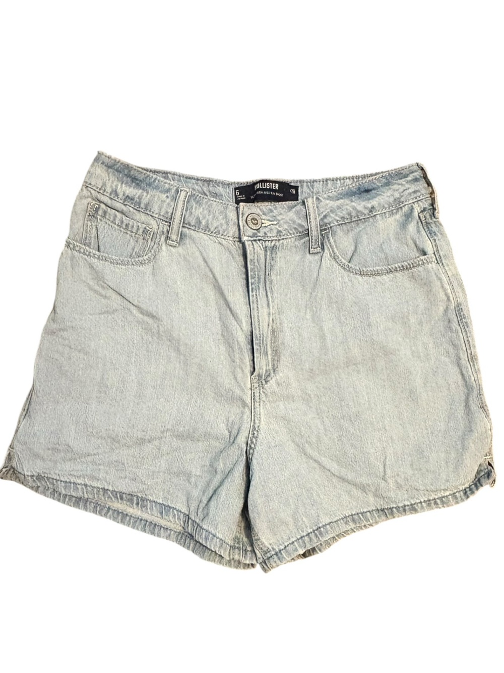 Hollister Ultra High Rise 90s Denim Shorts Light Wash Size 6 Y2K